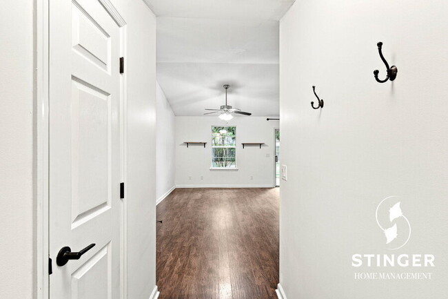 Photo - 54 Ardmore Ave