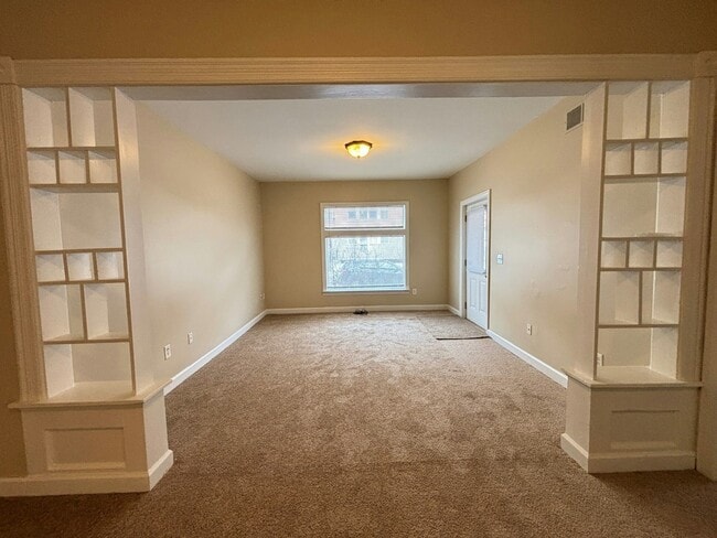 Photo - 99 Clinton St