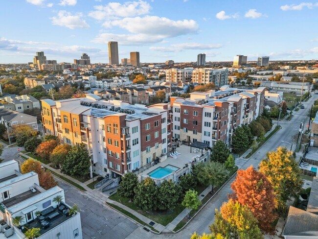 Photo - 1900 Genesee St Unit 403