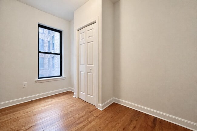 Photo - 401 E 68th St Unit 4F