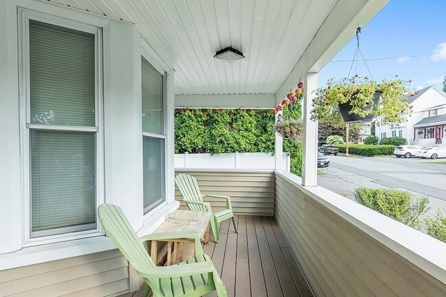 Photo - 30 Maple Ave