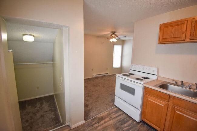 Photo - RWIL300 Unit Apt 3