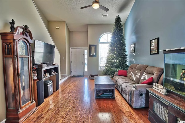 Photo - 4584 Hidden Creek Ln