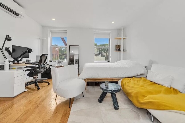 Photo - 287 Bleecker St Unidad B1