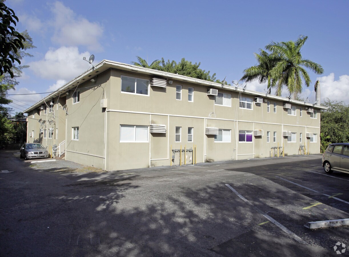 Photo - The Twin Oaks Apartments