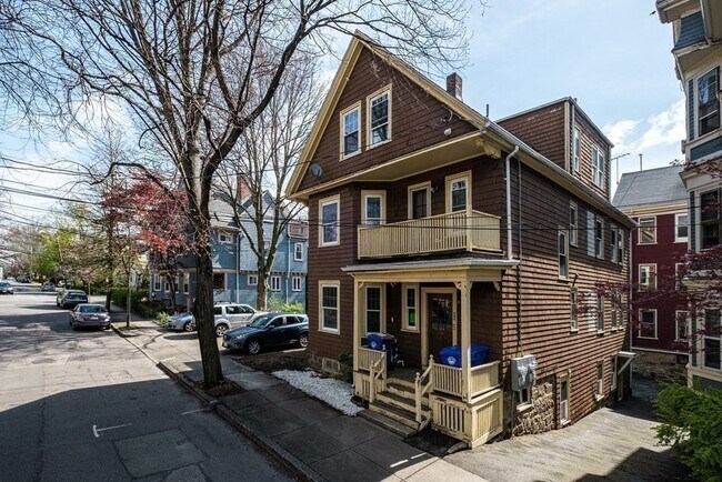 Photo - 39 Perry St Unit 1