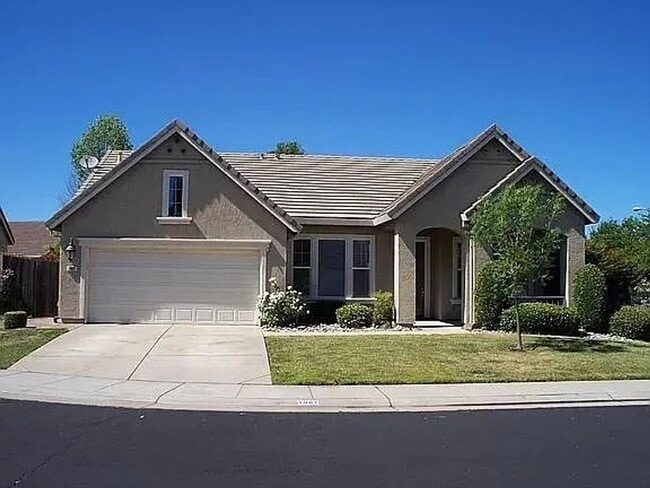 Single Story Home in Roseville on a Corner... - Single Story Home in Roseville on a Corner...