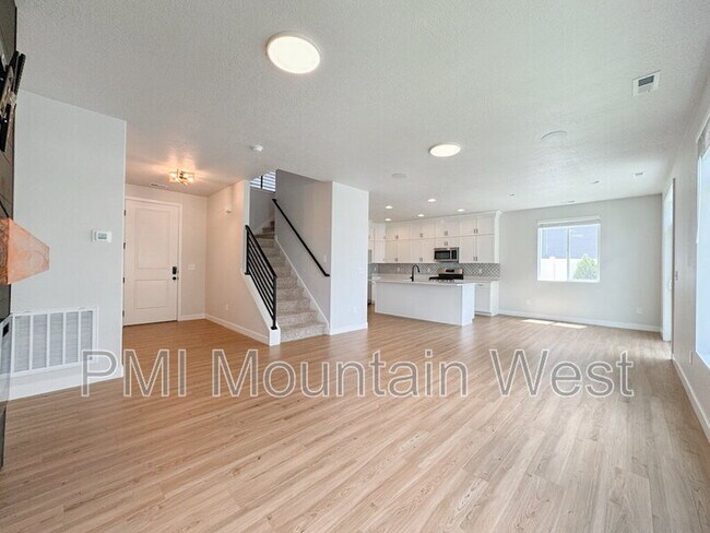 Photo - 3855 S 3025 W