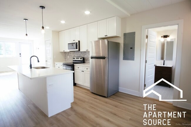 Building Photo - 260 Lake St Unit 2E