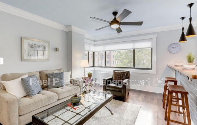 Building Photo - 3701 Connecticut Ave NW Unit Apt 439
