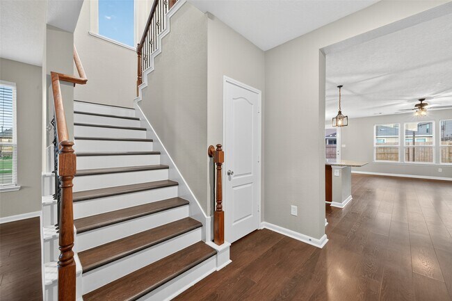 Photo - 25403 King Reyes St