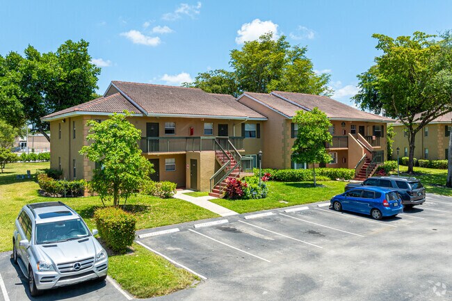 Photo - Bella Grand Condos