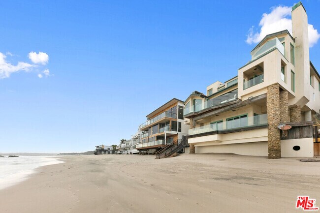 Building Photo - 24920 Malibu Rd Rental