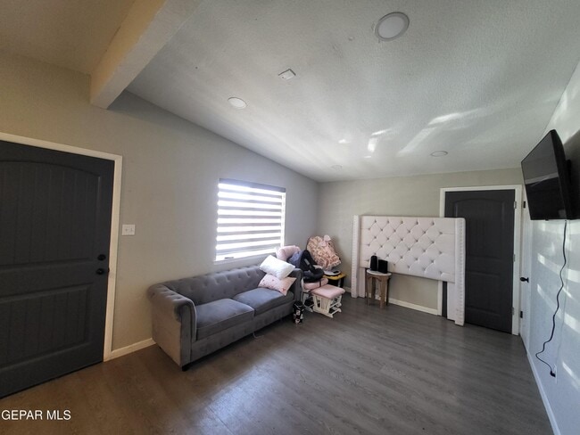 Photo - 144 Marquita Ln