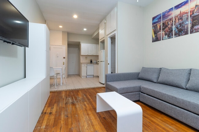 Photo - 250 E 82nd St Unit ID1060730P