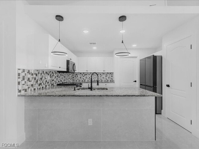 Photo - 741 Boulogne Ct