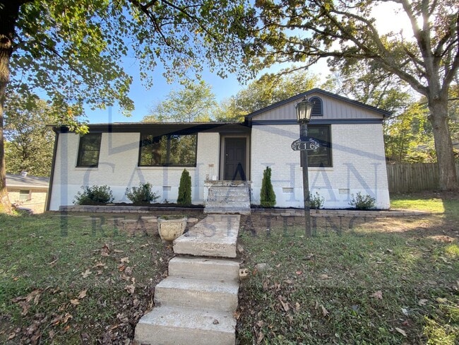 Park Hill Updated 4 bedroom - Park Hill Updated 4 bedroom House