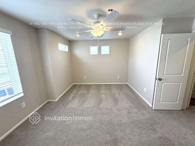 3369 Streamwood Dr