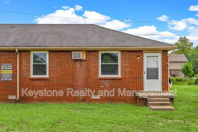 Building Photo - 147 Tandy Dr