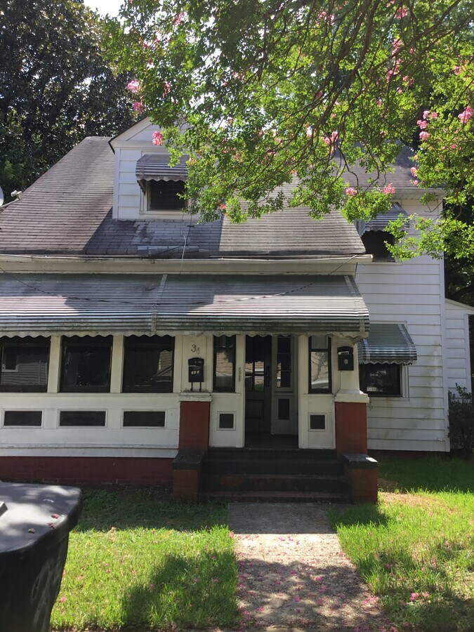 Single Family Home With mother-in law suite - 34 Burtis St