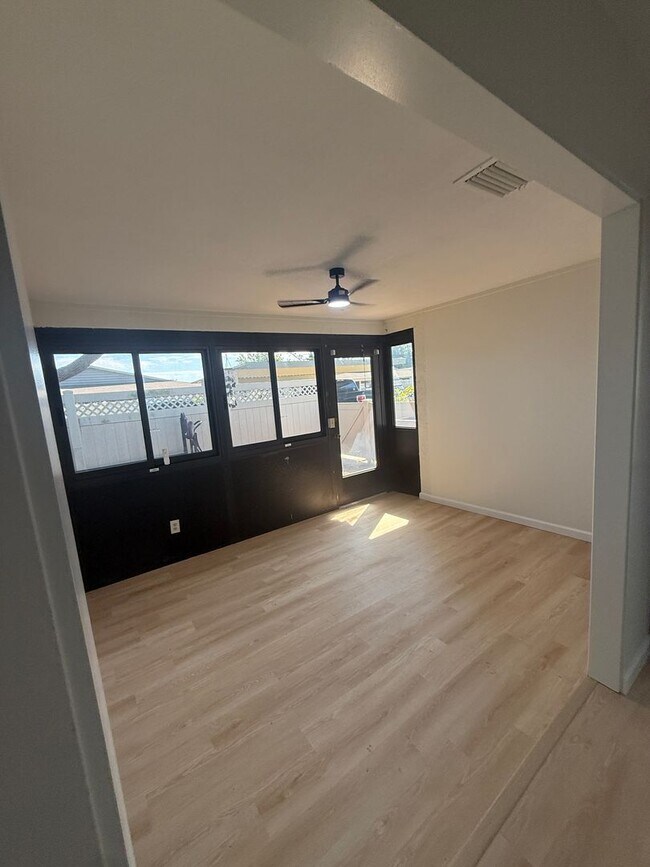 Photo - 2914 29th Ave W