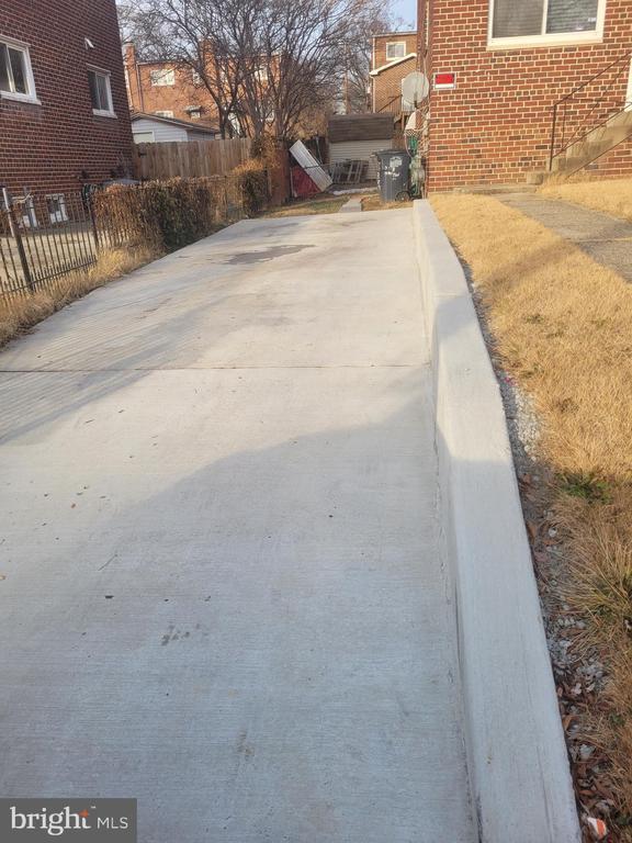 Photo - 3518 Madison St