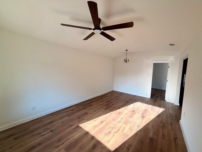 Photo - 3405 S Louisiana Ave