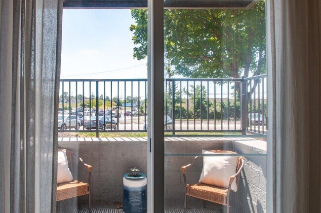 Hill Brook Place Apartment Homes
