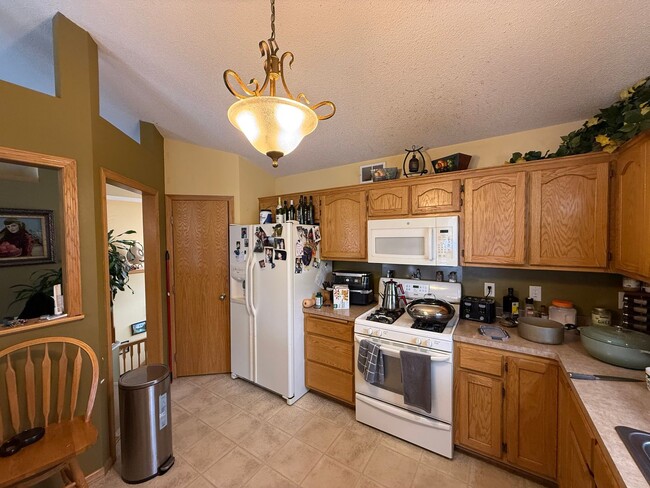 Photo - Spacious 5 Bedroom Home in Andover | Finished Walkout | 3-Car Garage