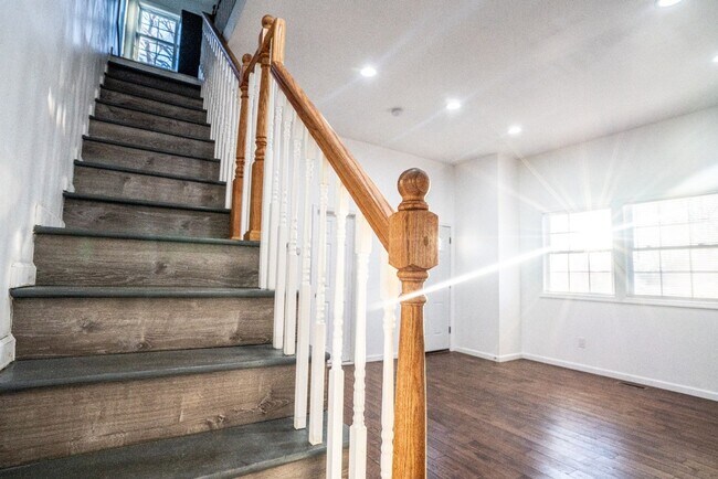 Photo - 43-45 Case Ave Unidad 43