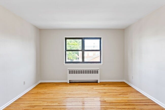 Photo - Empire View Apartments