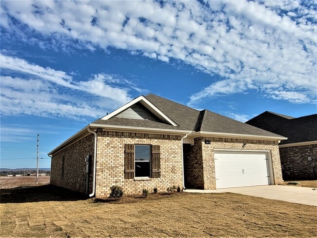 161 Lena Ln