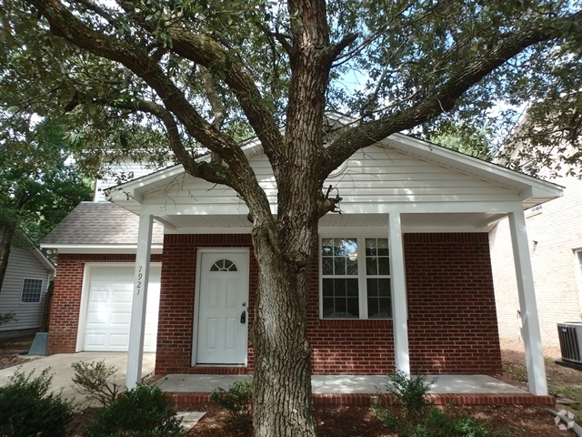 Building Photo - 7921 Lilly Pond Ln Rental