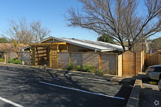 Photo - 2813-3001 Parker Ln