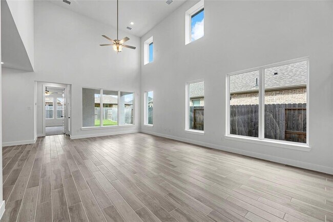 Photo - 10427 Shining Dawn Wy