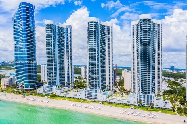 Building Photo - 16001 Collins Ave Unit 2605
