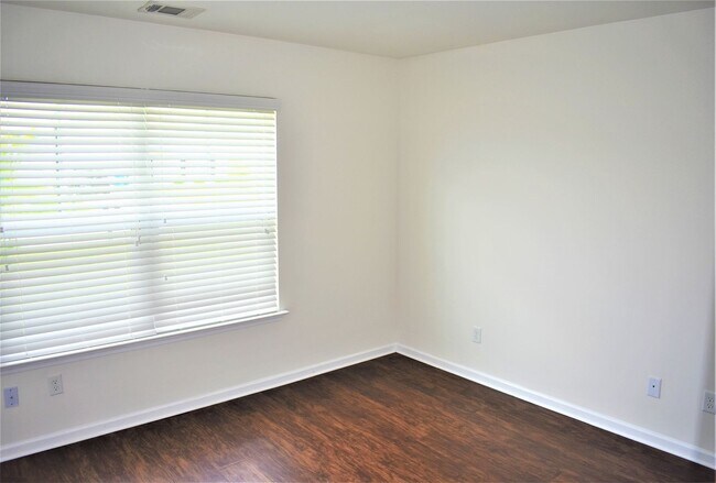 Photo - 58 Hasty Point Rd