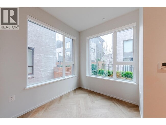 Photo - 765 W 49th Ave