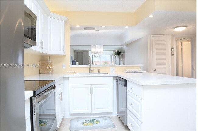 Photo - 23099 Barwood Ln N Unit 304