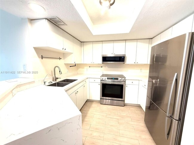 Photo - 2039 SE 10th Ave Unit 503