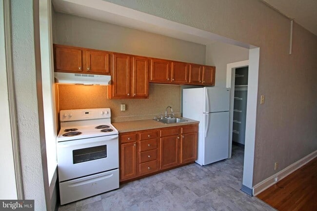 Photo - 12 S Filbert St