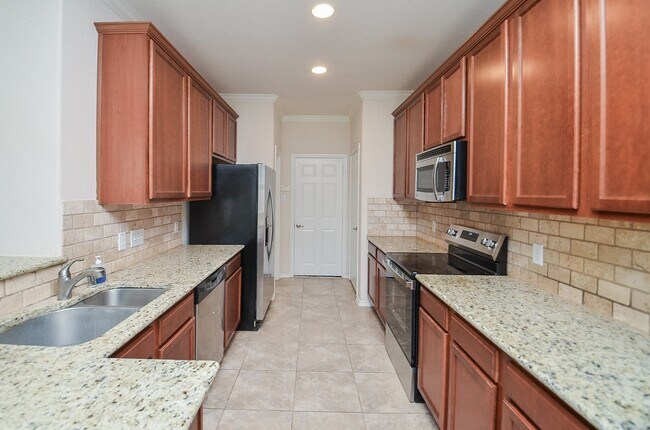 Building Photo - 24542 Folkstone Cir