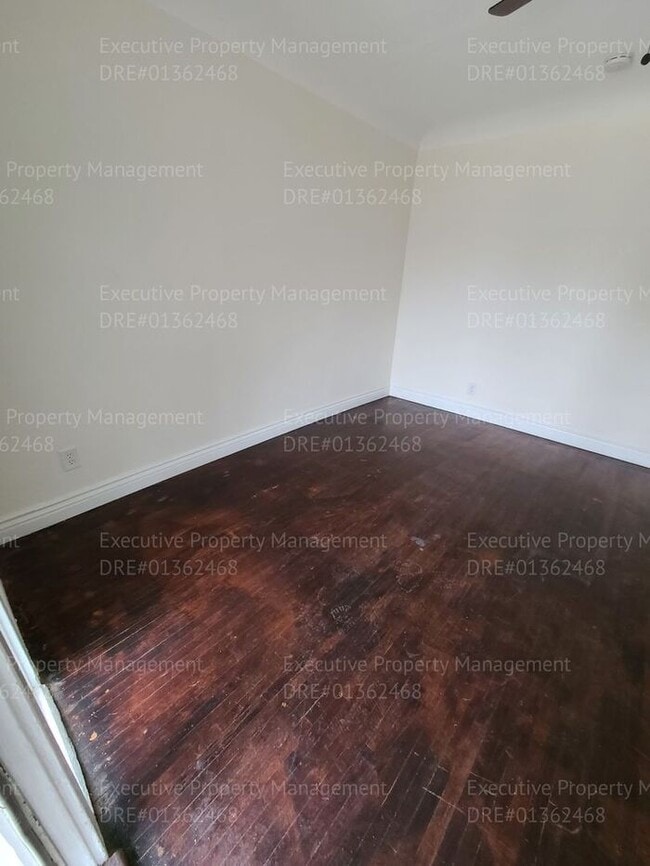 Photo - 3 bedroom/ 2 bathroom house located in East Bakersfield near a hospital and an elementary school.