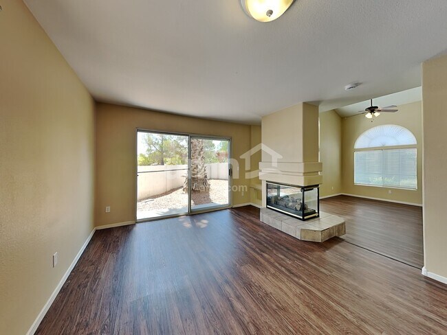 Photo - 3312 Epson St