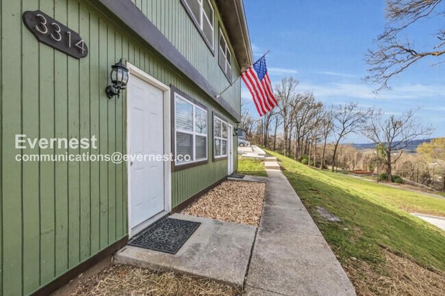 Photo - 3316 Roadrunner Trail