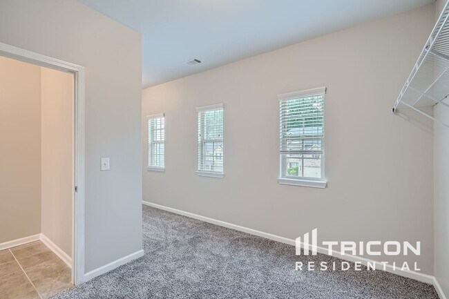 Photo - 7943 Nolan Trail