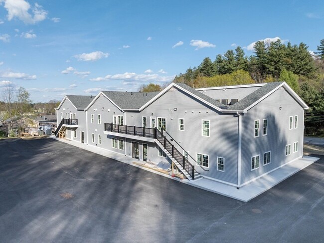 Building Photo - 150 State Rd E Unit 12