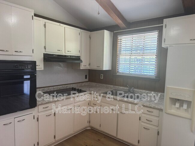 Photo - 3004 Lytle Dr
