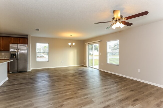 Photo - 6738 Sandle Dr