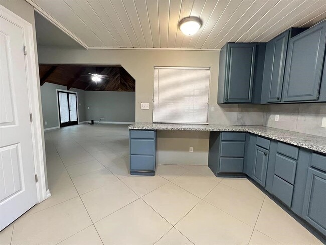 Photo - 123 Pinehurst Dr